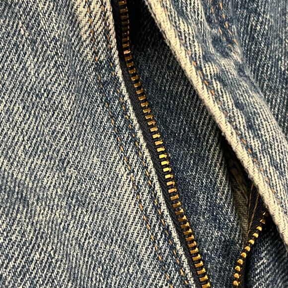 VINTAGE Levis Jeans Mens 36x32 Blue 550 Relaxed Fit Red Tab 90s Raw Hem - Picture 4 of 11